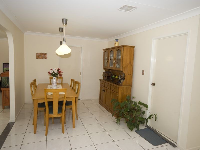 16 Cianthus Street, Regents Park QLD 4118