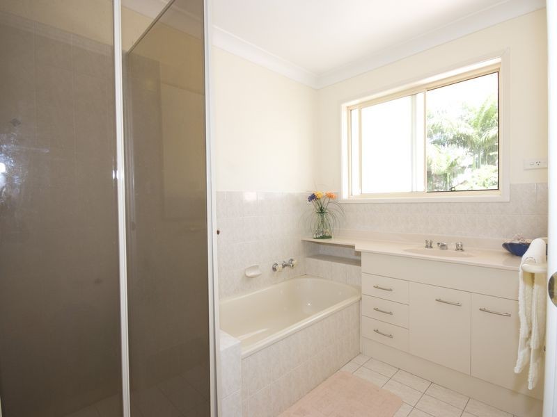 16 Cianthus Street, Regents Park QLD 4118