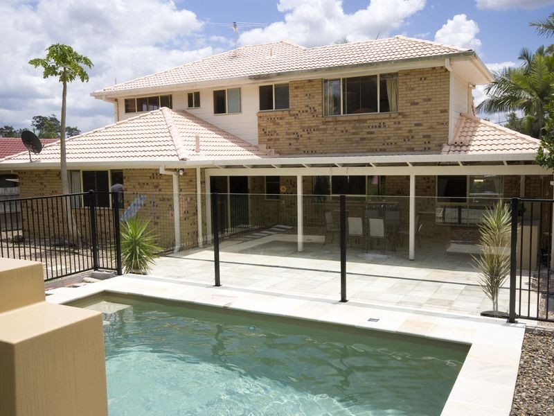 16 Cianthus Street, Regents Park QLD 4118