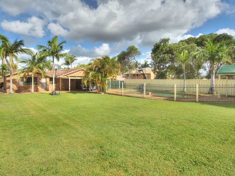 198 Emerald Drive, Regents Park QLD 4118