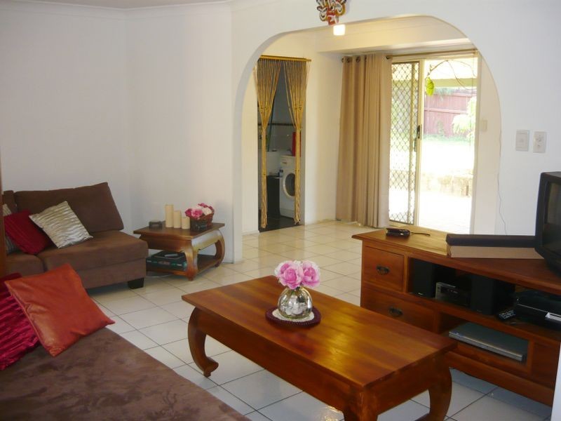 11 Robinson Court, Berrinba QLD 4117