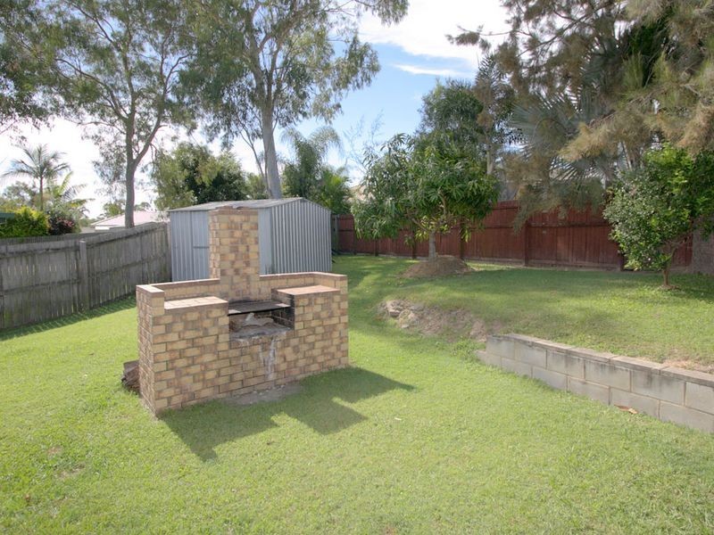 11 Robinson Court, Berrinba QLD 4117