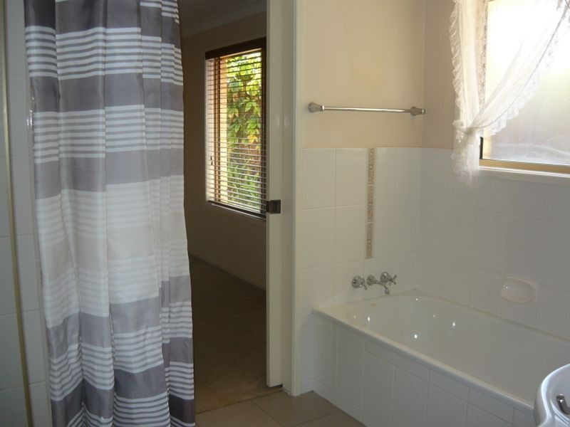 23 Dampier Court, Boronia Heights QLD 4124