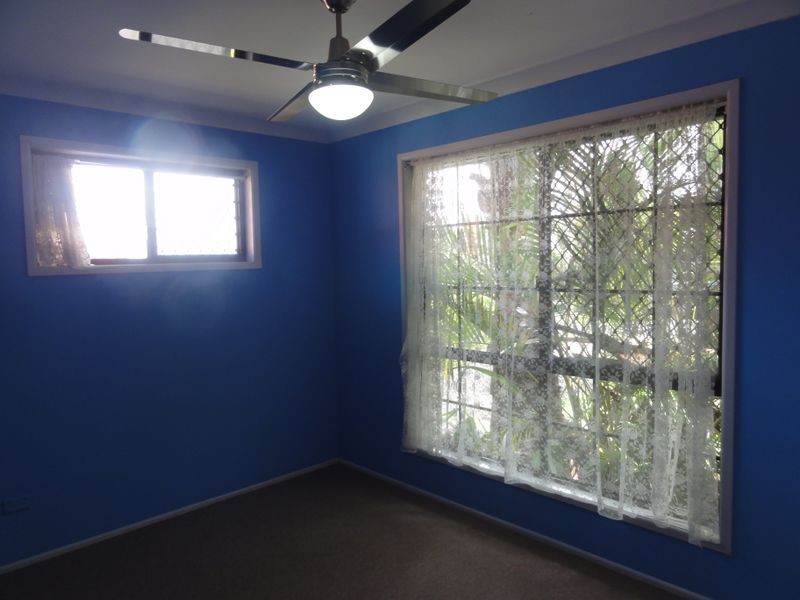 100 Owens Crescent, Regents Park QLD 4118