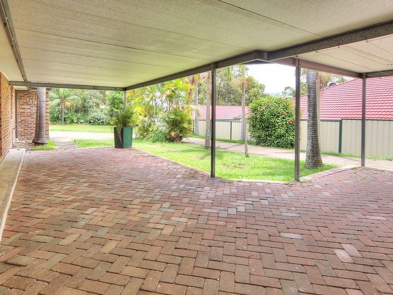 100 Owens Crescent, Regents Park QLD 4118