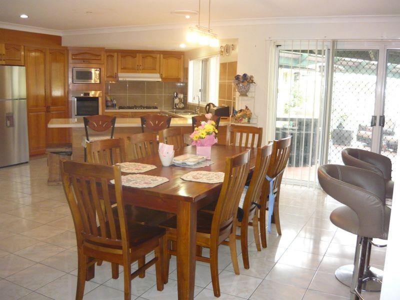 108 Thylungra Road, Park Ridge South QLD 4125