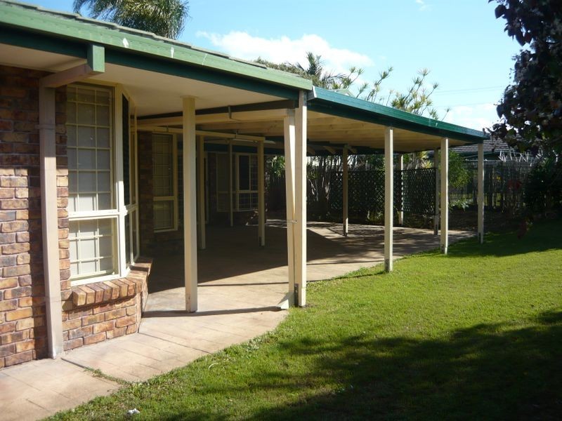 16 Danvers Court, Hillcrest QLD 4118