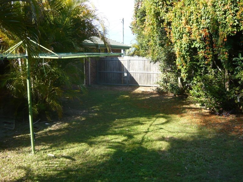 16 Danvers Court, Hillcrest QLD 4118