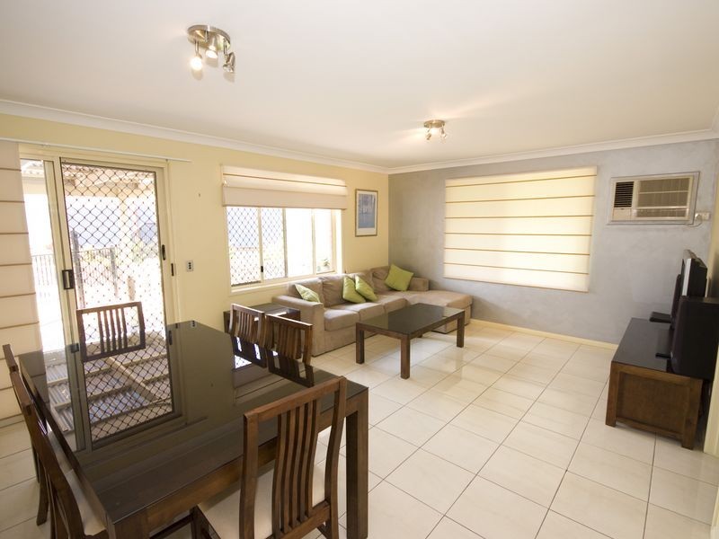 14 Cougers Court, Regents Park QLD 4118