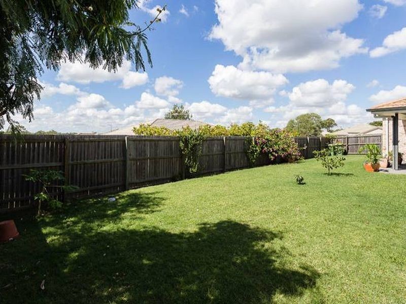 6 Delaforce Street, Regents Park QLD 4118