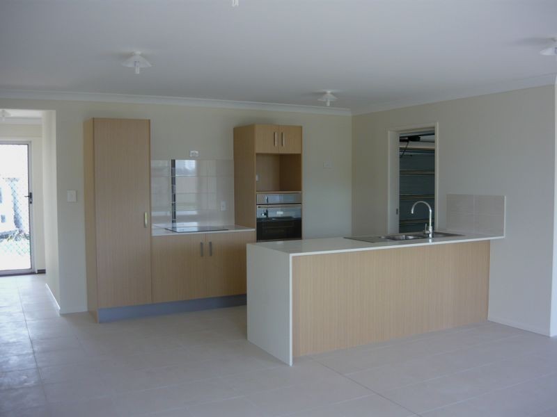 4 Manfred Street, Boronia Heights QLD 4124