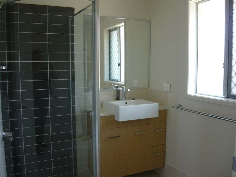 4 Manfred Street, Boronia Heights QLD 4124