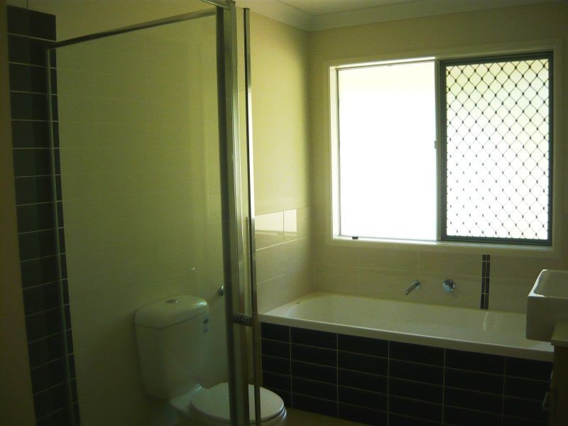 4 Manfred Street, Boronia Heights QLD 4124