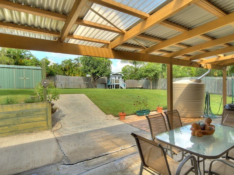 130 Owens Crescent, Regents Park QLD 4118