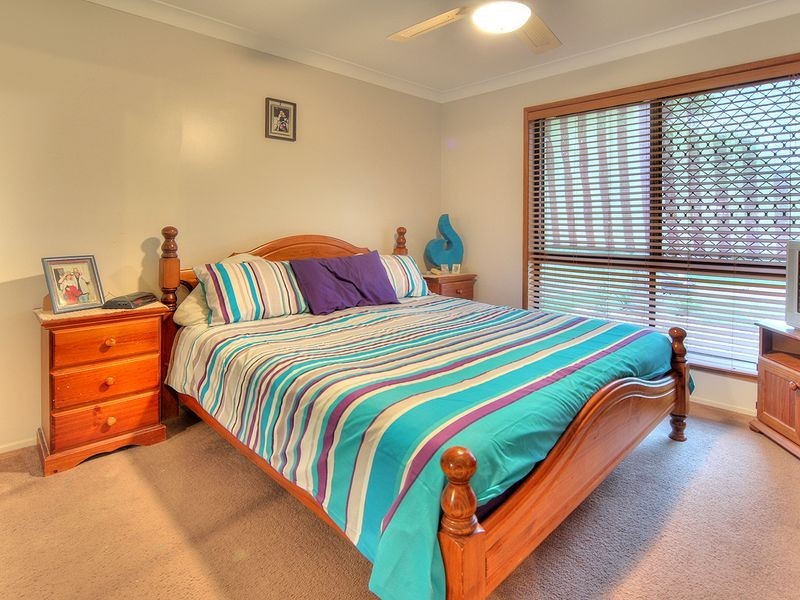 130 Owens Crescent, Regents Park QLD 4118