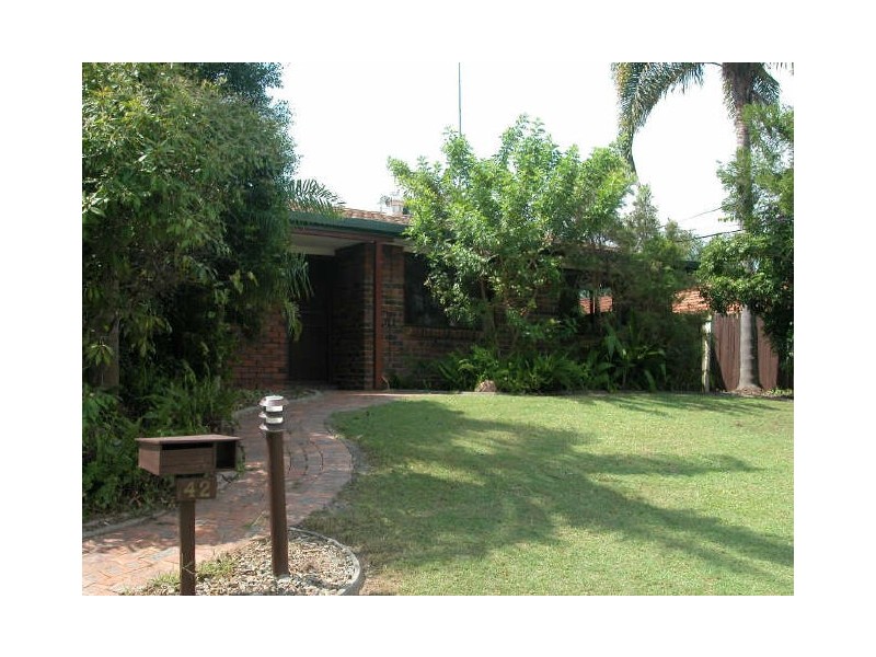 42 Dracon Street, Regents Park QLD 4118
