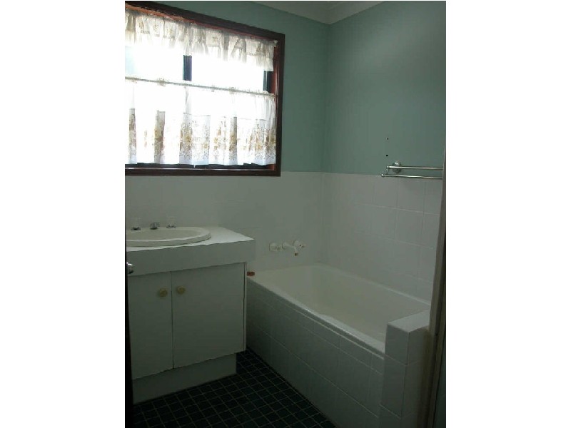 42 Dracon Street, Regents Park QLD 4118