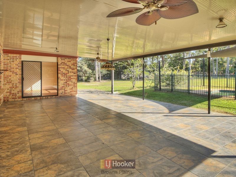 13-15 Belvedere Drive, Park Ridge QLD 4125