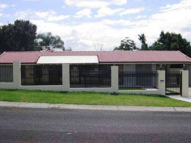 32 Gingko Crescent, Regents Park QLD 4118