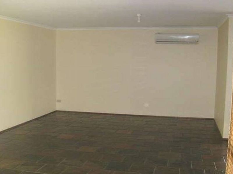 32 Gingko Crescent, Regents Park QLD 4118