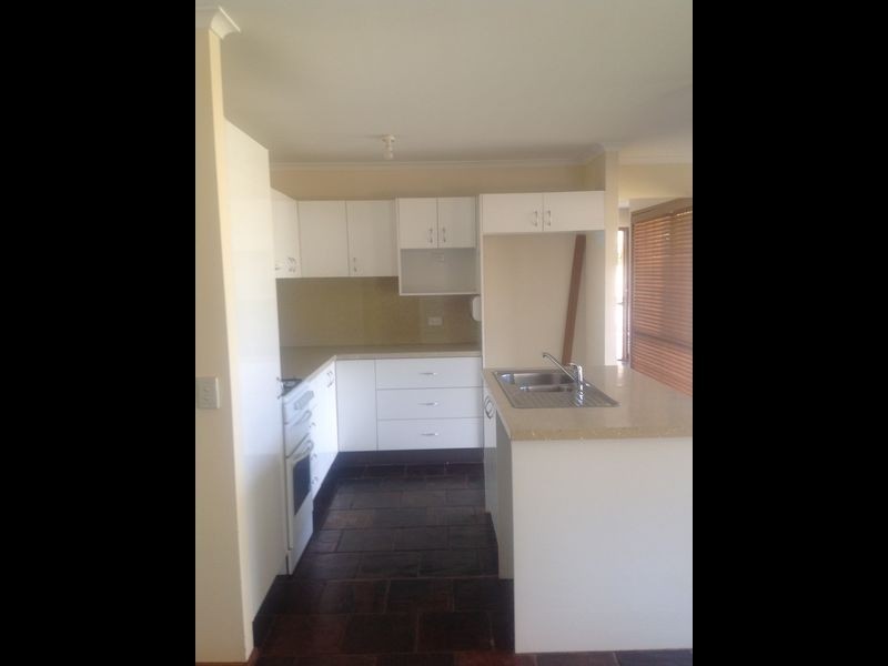 32 Gingko Crescent, Regents Park QLD 4118