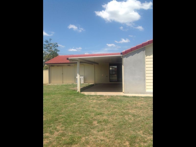 32 Gingko Crescent, Regents Park QLD 4118