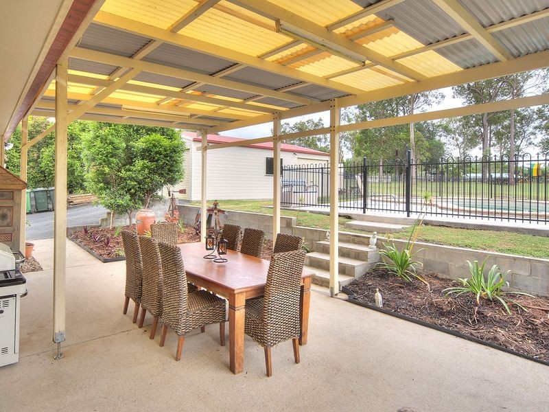74 Chloe Drive, Munruben QLD 4125