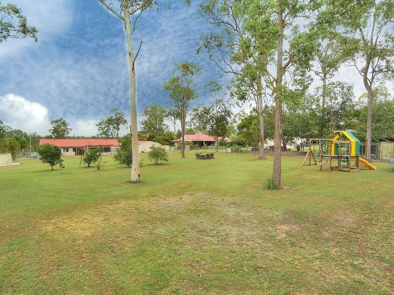 74 Chloe Drive, Munruben QLD 4125