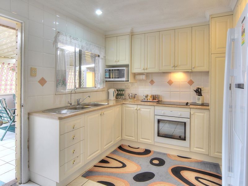 5 Sherwood Drive, Browns Plains QLD 4118