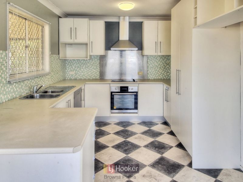 88 Fourth Avenue, Marsden QLD 4132