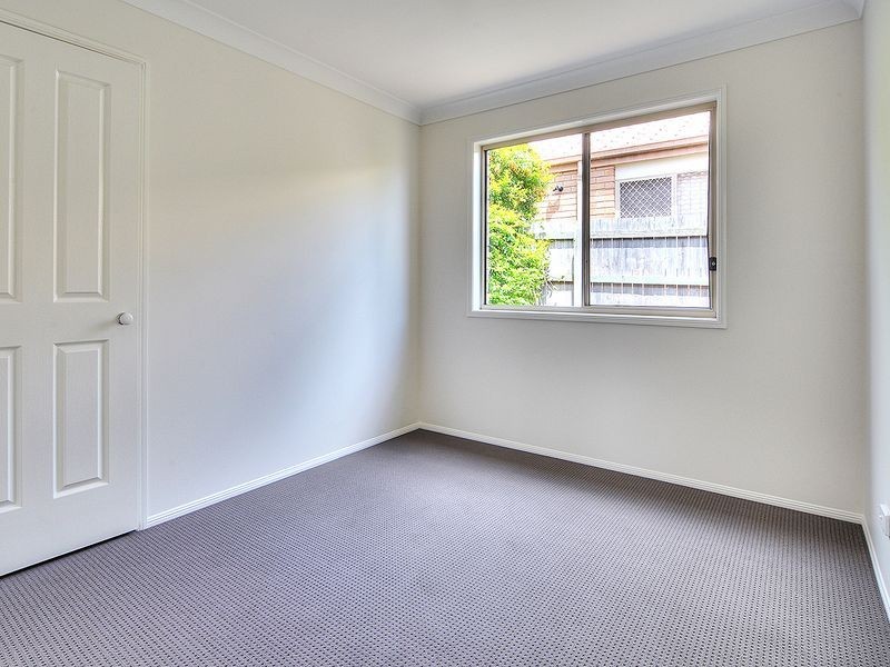 4 Houston Drive, Crestmead QLD 4132