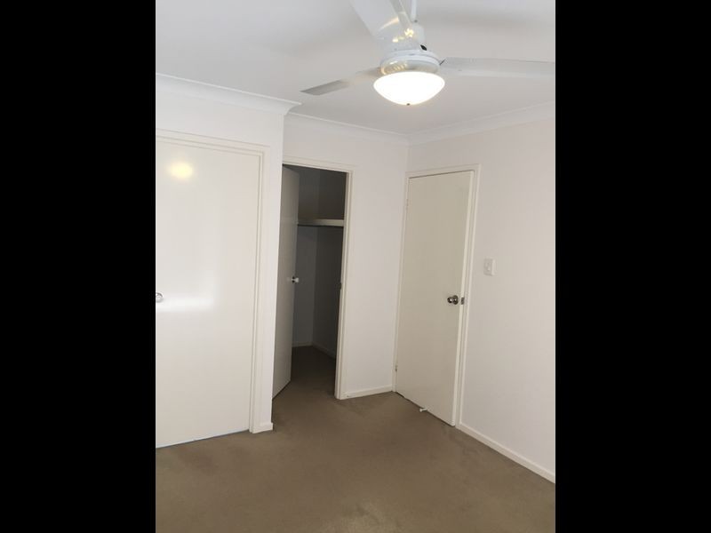 16 Tranquil Street, Hillcrest QLD 4118