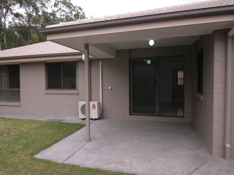 16 Tranquil Street, Hillcrest QLD 4118