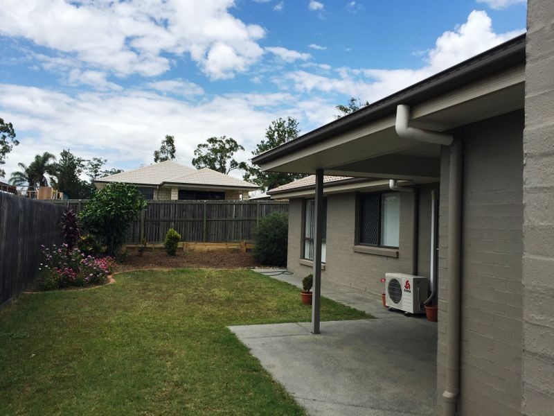 16 Tranquil Street, Hillcrest QLD 4118