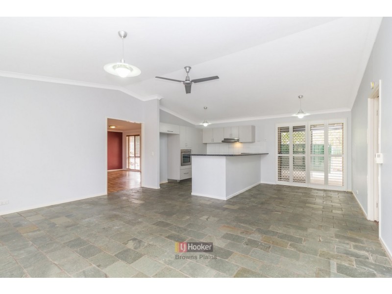 219 Crest Road, Park Ridge QLD 4125