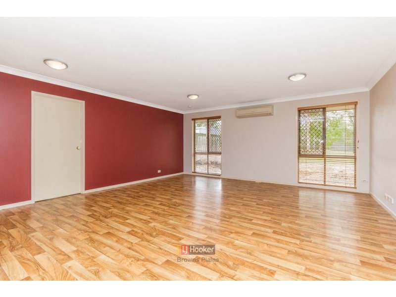 219 Crest Road, Park Ridge QLD 4125