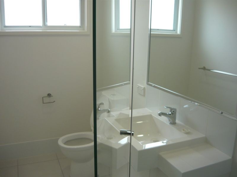 39 River Road, Bundamba QLD 4304