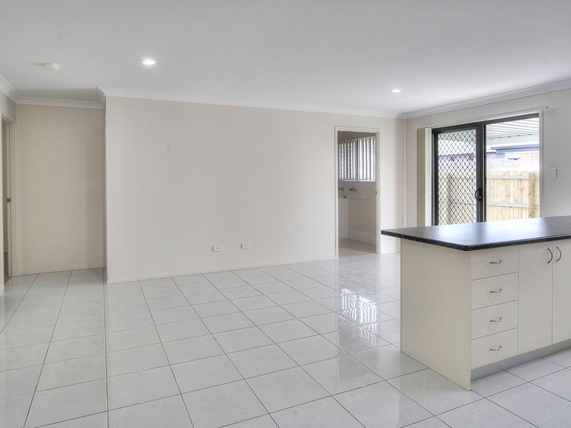 4 Voyager Street, Marsden QLD 4132