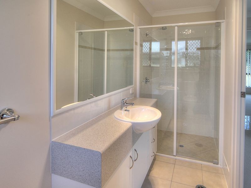 4 Voyager Street, Marsden QLD 4132