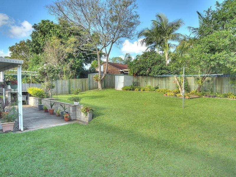 20 Peppermint Street, Crestmead QLD 4132