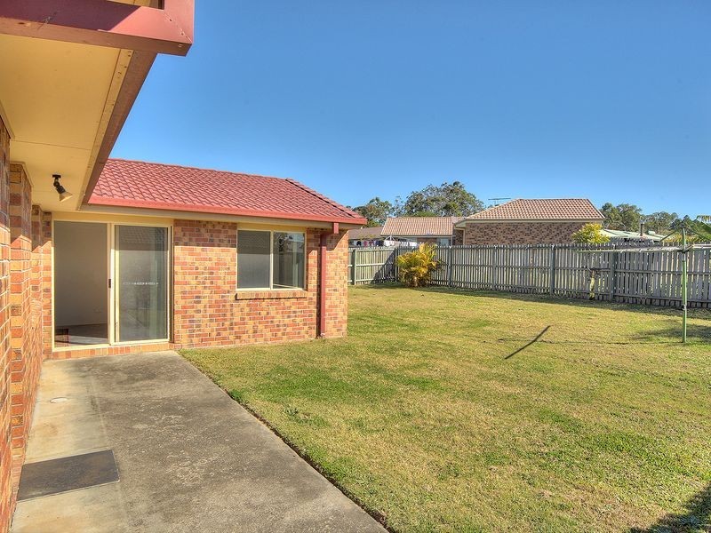 17 Paddies Crescent, Crestmead QLD 4132