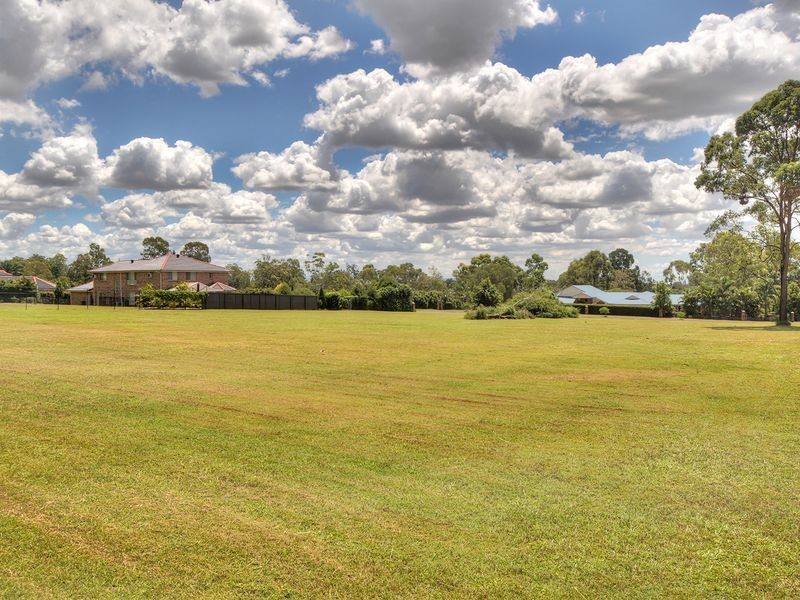 45 Macadamia Street, Forestdale QLD 4118