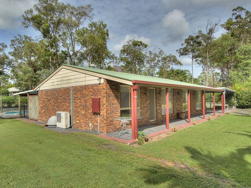28 Eildon Close, Munruben QLD 4125