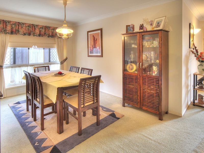 11 Burdekin Court, Hillcrest QLD 4118