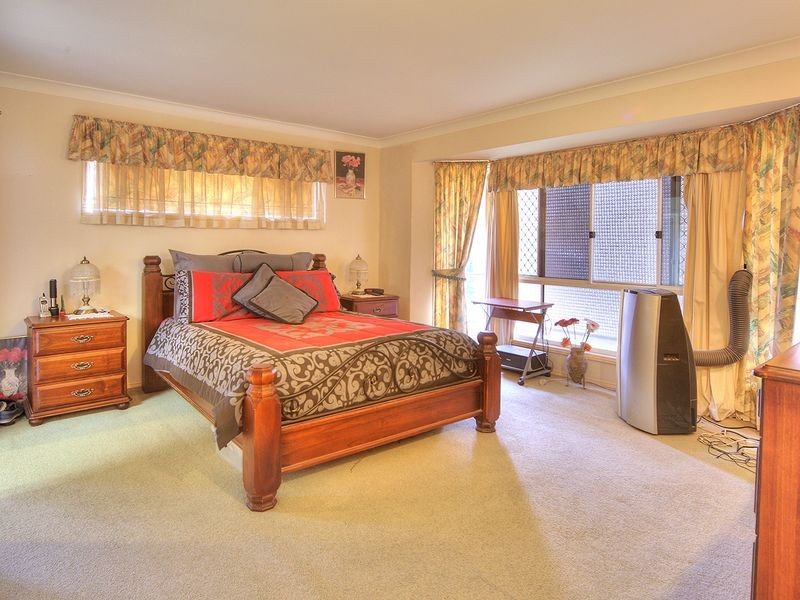 11 Burdekin Court, Hillcrest QLD 4118