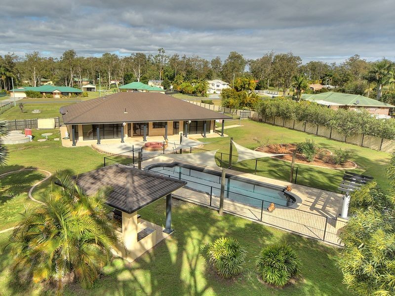 11-15 Eacham Court, Munruben QLD 4125
