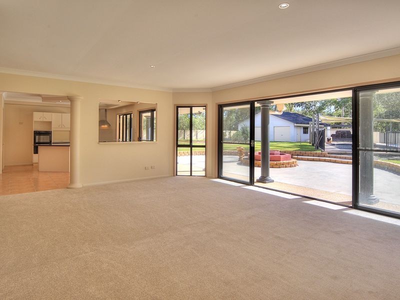 11-15 Eacham Court, Munruben QLD 4125