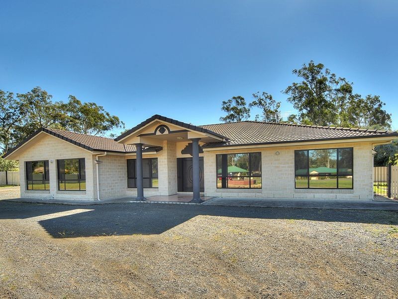 11-15 Eacham Court, Munruben QLD 4125