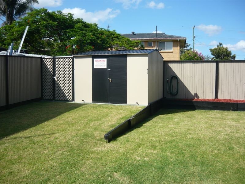 22 Pine Drive, Woodridge QLD 4114