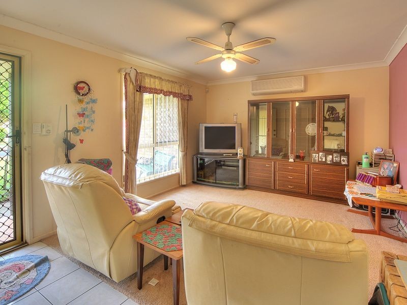 36 Solandra Circuit, Regents Park QLD 4118